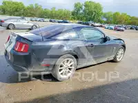 2011 Ford MUSTANG photo