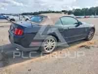 2011 Ford MUSTANG фото