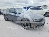 2011 Ford MUSTANG фото