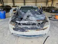 2011 Ford MUSTANG фото