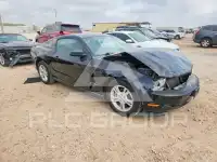 2011 Ford MUSTANG фото