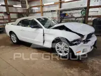 2011 Ford MUSTANG photo