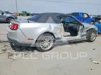 2011 Ford MUSTANG photo
