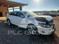 2011 Ford TAURUS photo