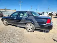 2011 Ford CROWN photo