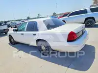 2011 Ford CROWN photo