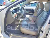 2011 Ford CROWN фото