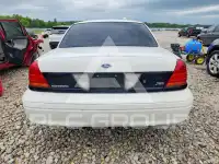 2011 Ford CROWN photo
