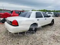2011 Ford CROWN photo