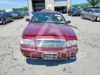2011 Ford CROWN фото