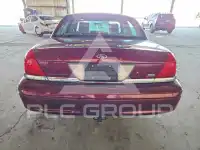 2011 Ford CROWN photo