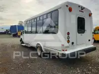 2011 Ford E-450 фото
