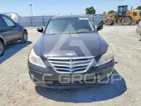 2011 Hyundai Genesis photo