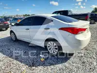 2011 Hyundai Elantra photo