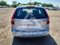 2011 Hyundai Elantra photo