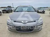 2011 Hyundai Elantra photo