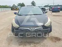 2011 Hyundai Elantra photo