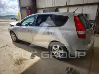 2011 Hyundai Elantra photo