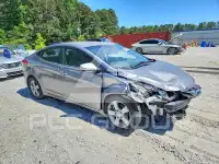 2011 Hyundai Elantra photo