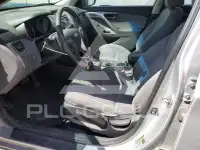 2011 Hyundai Elantra photo