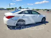 2011 Hyundai Sonata photo