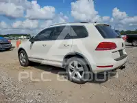 2011 Volkswagen Touareg фото