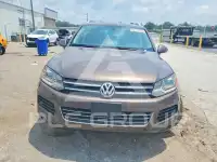 2011 Volkswagen Touareg фото