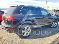 2011 Volkswagen Touareg фото