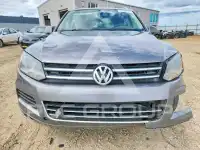 2011 Volkswagen Touareg photo