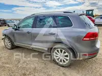 2011 Volkswagen Touareg photo