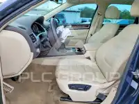 2011 Volkswagen Touareg photo