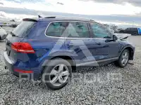2011 Volkswagen Touareg photo