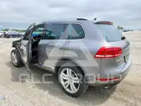 2011 Volkswagen Touareg фото