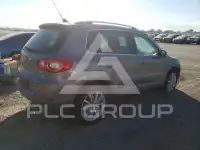2011 Volkswagen Tiguan photo