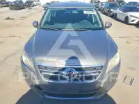 2011 Volkswagen Tiguan фото