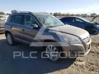 2011 Volkswagen Tiguan photo