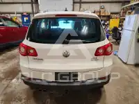 2011 Volkswagen Tiguan photo