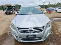 2011 Volkswagen Tiguan фото