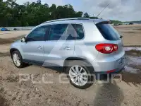 2011 Volkswagen Tiguan фото