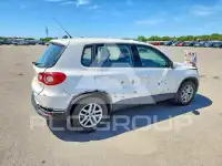 2011 Volkswagen Tiguan фото