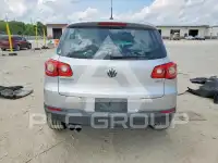 2011 Volkswagen Tiguan фото