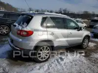 2011 Volkswagen Tiguan фото