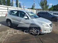 2011 Volkswagen Tiguan фото