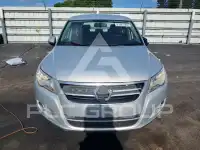 2011 Volkswagen Tiguan фото