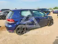 2011 Volkswagen GTI photo