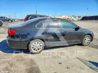 2011 Volkswagen Jetta photo