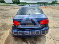 2011 Volkswagen Jetta photo