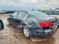 2011 Volkswagen Jetta photo