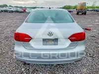 2011 Volkswagen Jetta photo