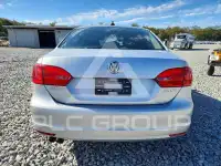 2011 Volkswagen Jetta photo